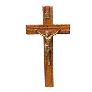 Crucifix With Brass Jesus Christ Figure & INRI Plaque Wooden Wall HANGING